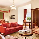 Rothschild, Autograph Collection 酒店