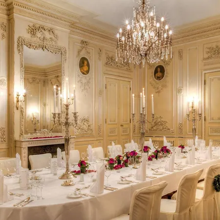 Rothschild, Autograph Collection Hotell