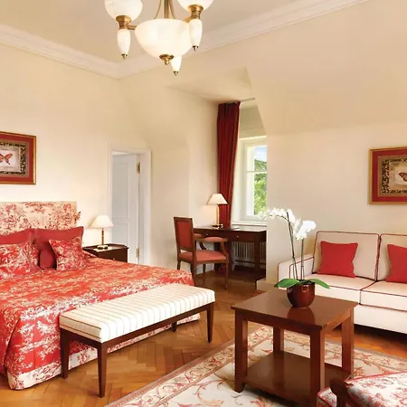 Hotel Rothschild, Autograph Collection 5*