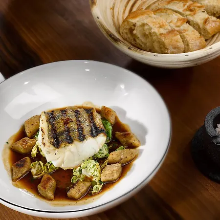 Rothschild, Autograph Collection Hotel