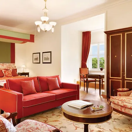 Rothschild, Autograph Collection Hotel