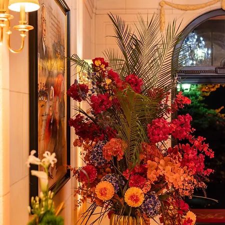 Hotel Rothschild, Autograph Collection
