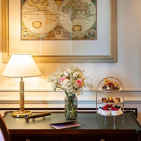 Otel Rothschild, Autograph Collection